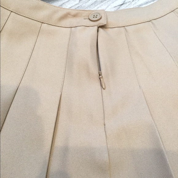 NWOT School Girl Pleated Skirt by Forever 21 in Size S - Picture 4 of 7